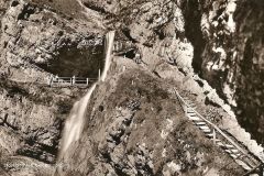 RUHPOLDING-Blick-zum-Staubbach-Wasserfall-ca.-1958