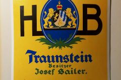 Traunstein-Emailschild-der-Brauerei-Hofbrauhaus-Traunstein