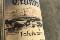 Traunstein-Hofbraeuhaus-alte-Tafelwasserflasche-1955-ungeoeffnet-nah