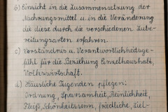 Kochheft aus der Traunsteiner Schulzeit von meiner Oma, Anfang 1950er Jahre